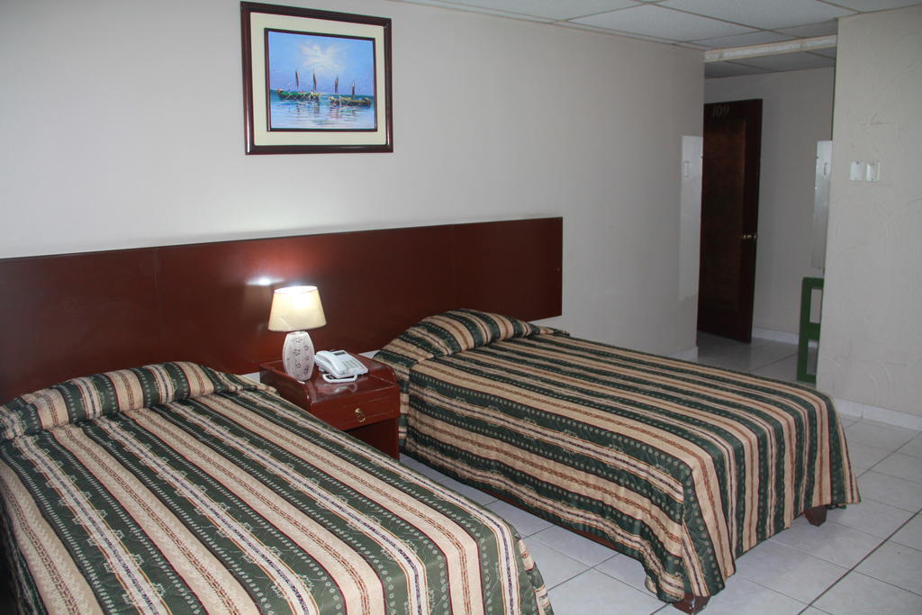 Hotel La Torre Guayaquil Phòng bức ảnh