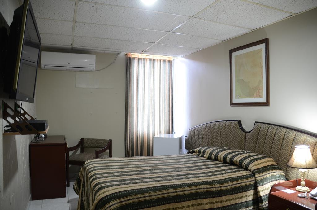 Hotel La Torre Guayaquil Phòng bức ảnh